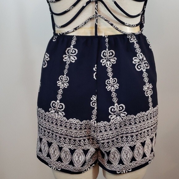 A'GACI Navy Print Strappy Romper size M - Picture 6 of 8